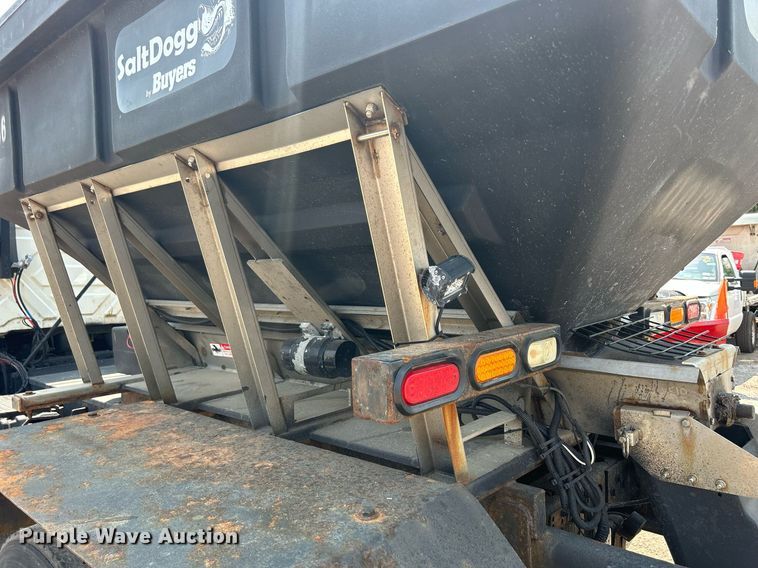 image for item DS8773 2013 International TranStar 8600  spreader truck