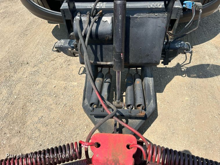 image for item DS8773 2013 International TranStar 8600  spreader truck