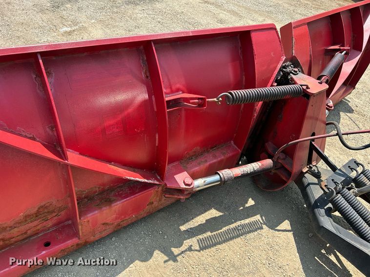 image for item DS8773 2013 International TranStar 8600  spreader truck