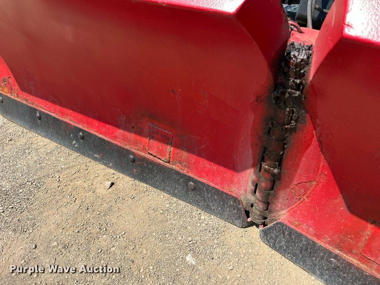 image for item DS8773 2013 International TranStar 8600  spreader truck