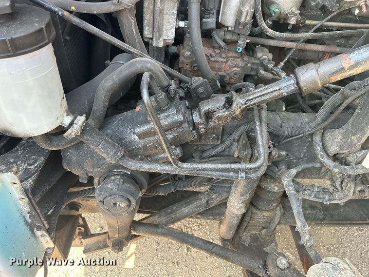 image for item DS8786 2014 International DuraStar 4300  spreader truck