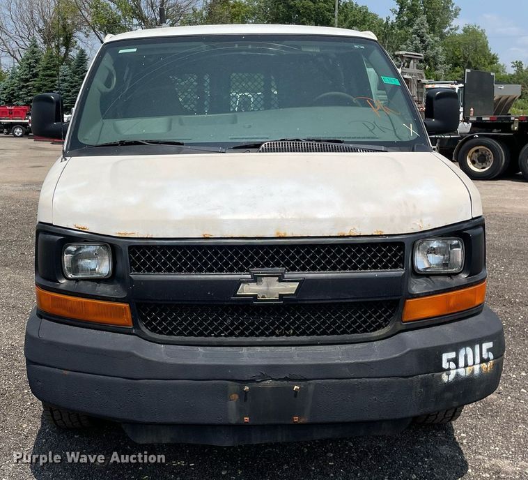image for item DS8787 2009 Chevrolet Express 2500  van