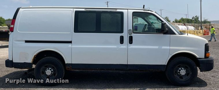 image for item DS8787 2009 Chevrolet Express 2500  van