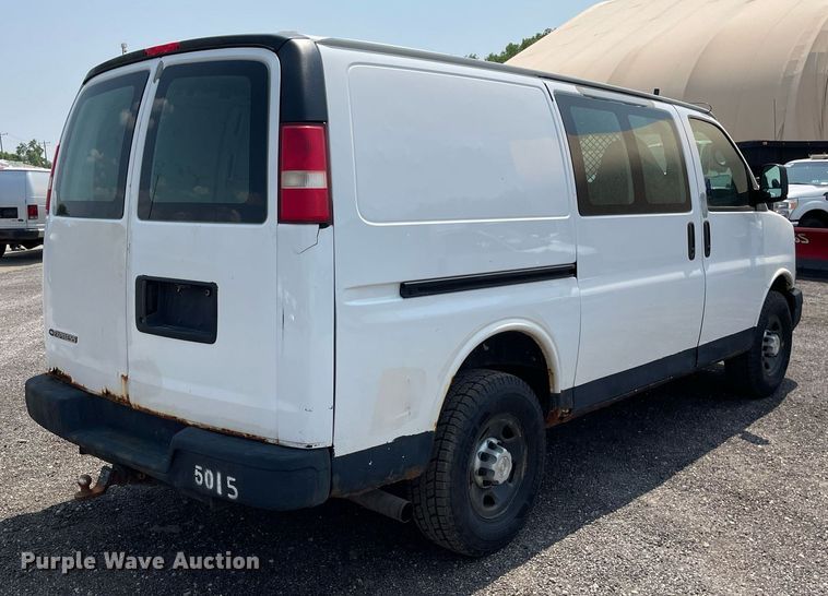 image for item DS8787 2009 Chevrolet Express 2500  van