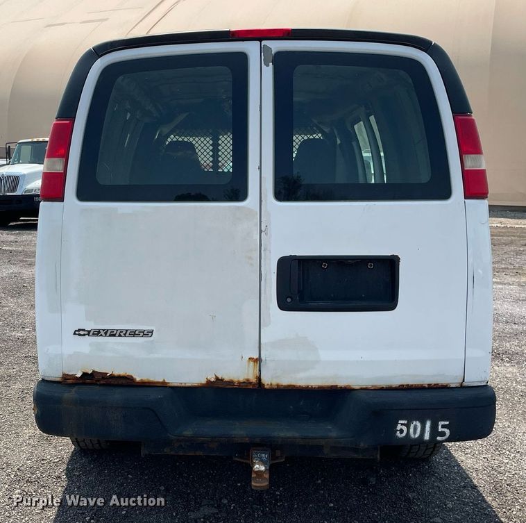 image for item DS8787 2009 Chevrolet Express 2500  van