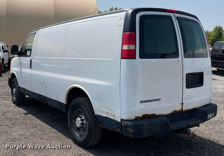 image for item DS8787 2009 Chevrolet Express 2500  van