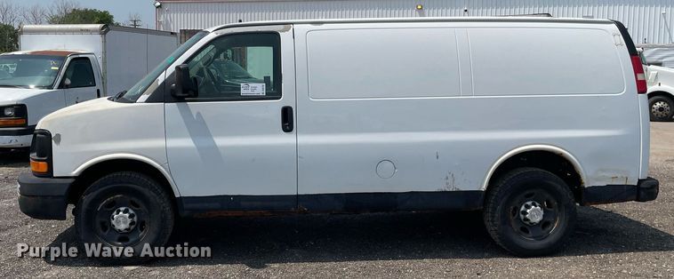 image for item DS8787 2009 Chevrolet Express 2500  van