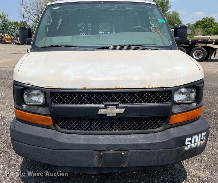 image for item DS8787 2009 Chevrolet Express 2500  van