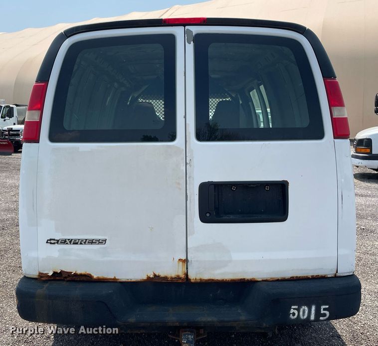 image for item DS8787 2009 Chevrolet Express 2500  van