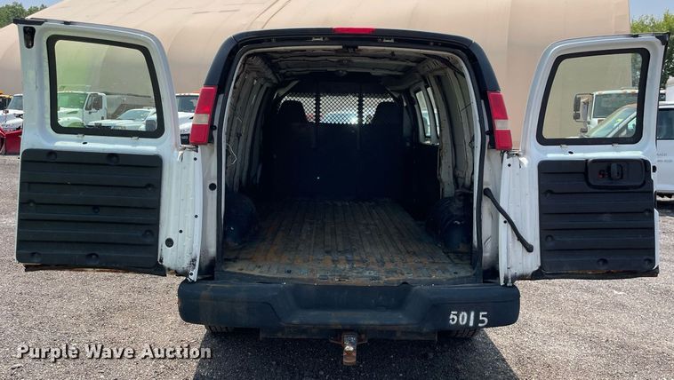 image for item DS8787 2009 Chevrolet Express 2500  van