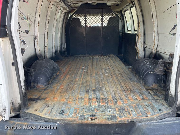 image for item DS8787 2009 Chevrolet Express 2500  van