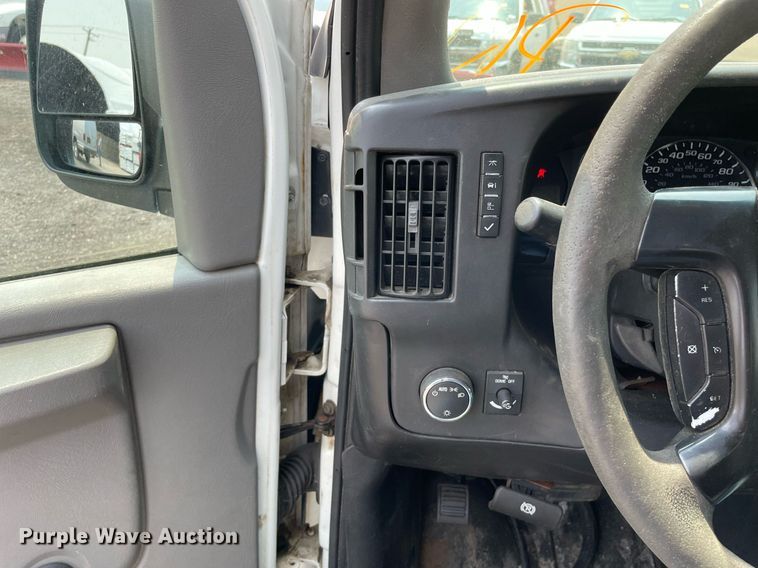 image for item DS8787 2009 Chevrolet Express 2500  van