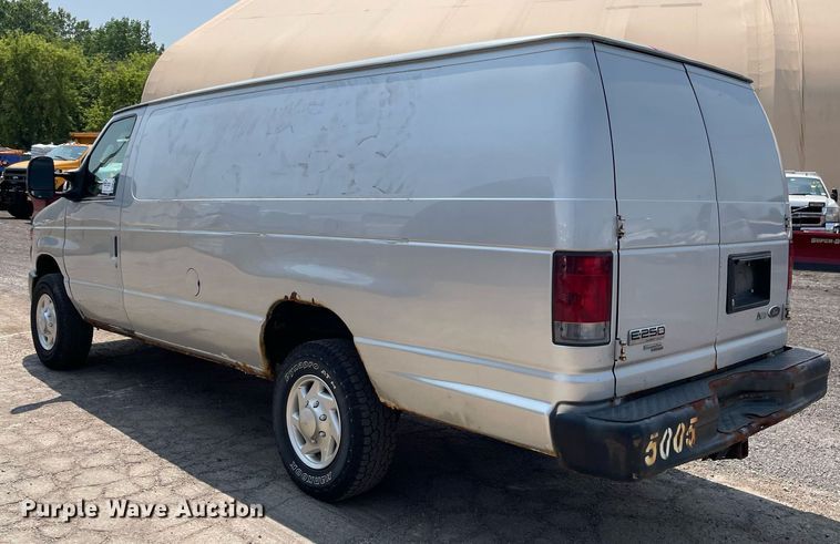 image for item DS8788 2011 Ford E250  van