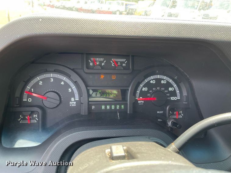 image for item DS8788 2011 Ford E250  van