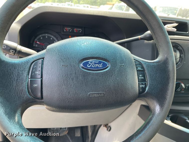 image for item DS8788 2011 Ford E250  van