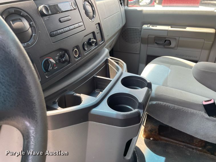 image for item DS8788 2011 Ford E250  van