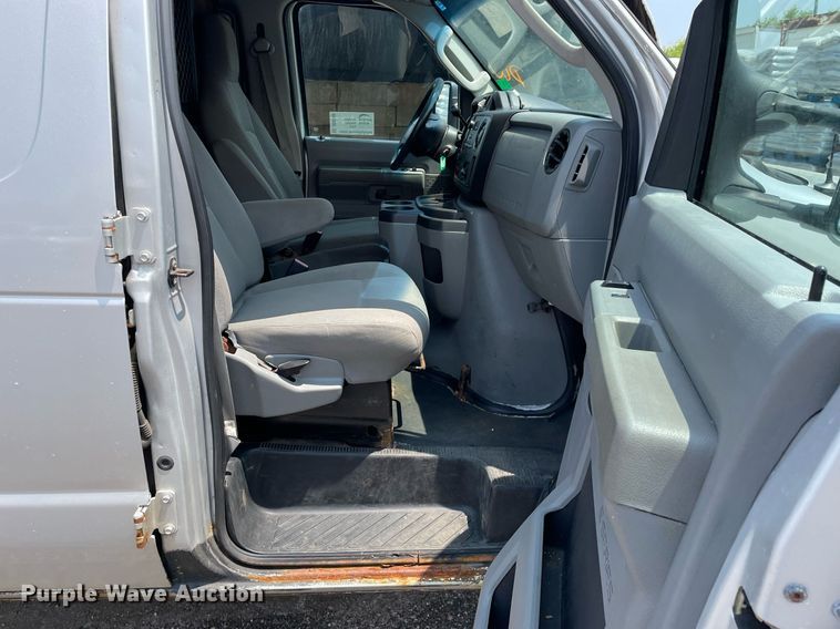 image for item DS8788 2011 Ford E250  van