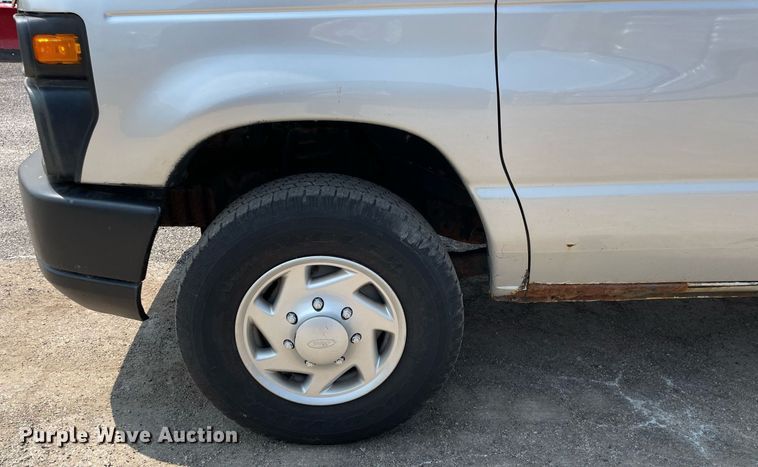 image for item DS8788 2011 Ford E250  van