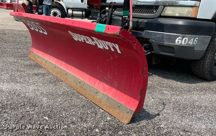 image for item DS8790 2004 Chevrolet Silverado 2500HD  Ext. Cab flatbed truck