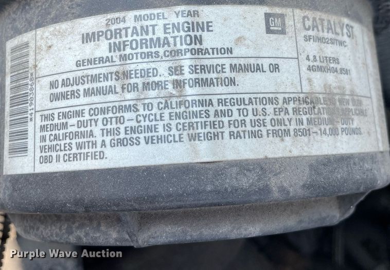 image for item DS8791 2004 GMC Savana 3500  box truck