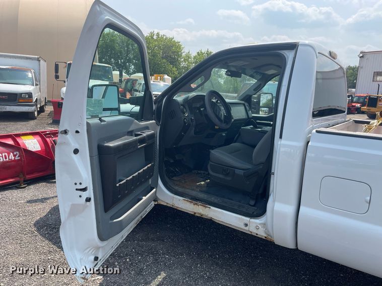 image for item DS8792 2013 Ford F250 Super Duty  pickup truck