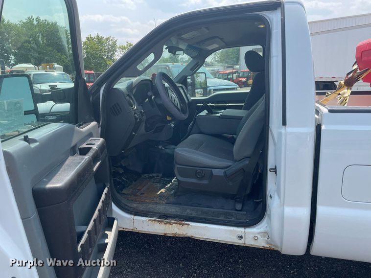 image for item DS8792 2013 Ford F250 Super Duty  pickup truck