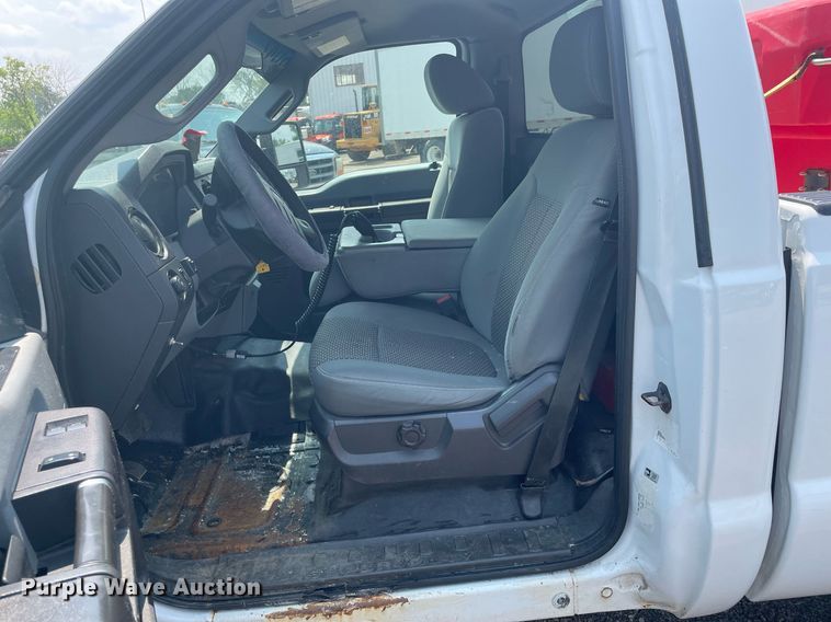 image for item DS8792 2013 Ford F250 Super Duty  pickup truck