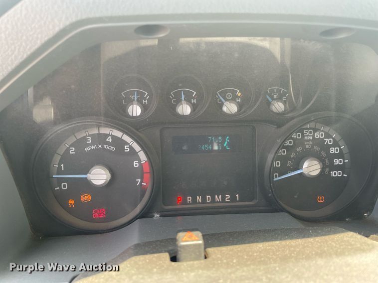 image for item DS8792 2013 Ford F250 Super Duty  pickup truck