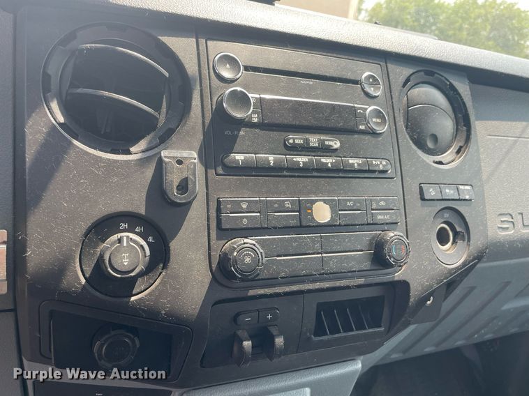 image for item DS8792 2013 Ford F250 Super Duty  pickup truck