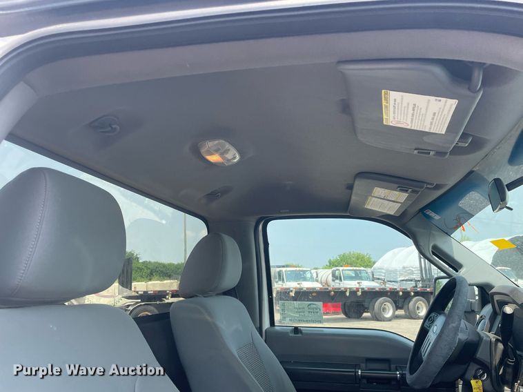 image for item DS8792 2013 Ford F250 Super Duty  pickup truck