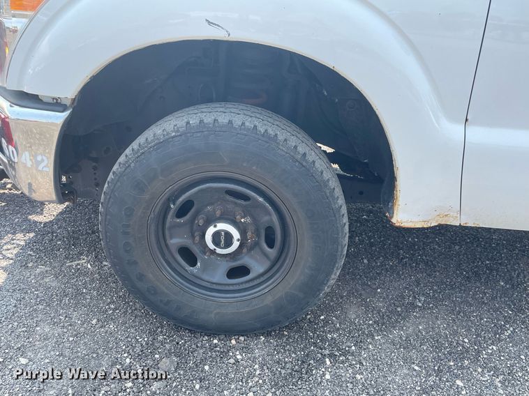 image for item DS8792 2013 Ford F250 Super Duty  pickup truck