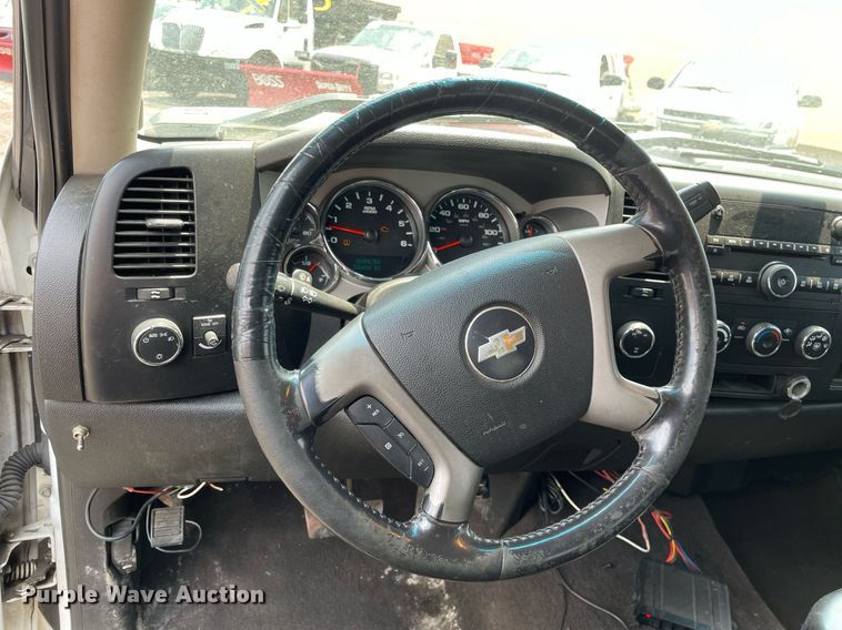 image for item DS8793 2008 Chevrolet 2500HD  Ext. Cab pickup truck