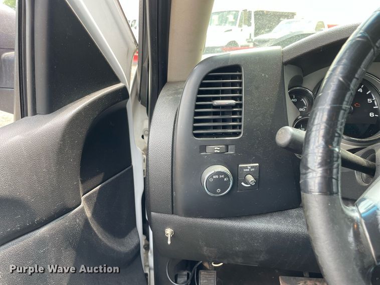 image for item DS8793 2008 Chevrolet 2500HD  Ext. Cab pickup truck