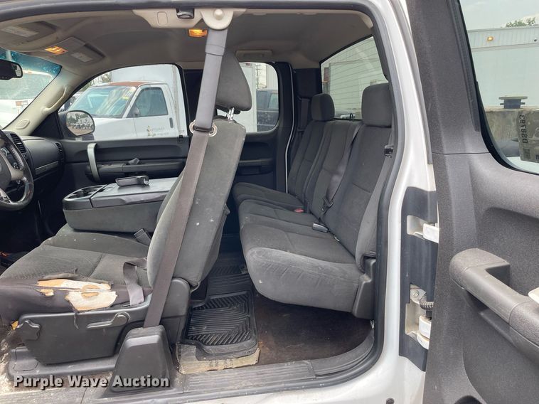 image for item DS8793 2008 Chevrolet 2500HD  Ext. Cab pickup truck