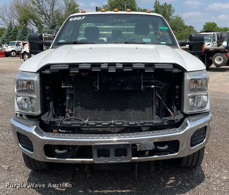 image for item DS8794 2012 Ford  F350 Super Duty XL  flatbed pickup truck