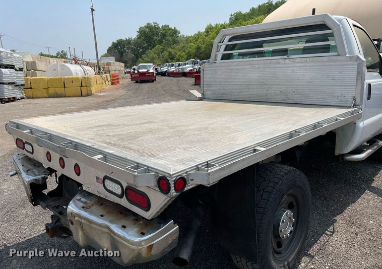 image for item DS8794 2012 Ford  F350 Super Duty XL  flatbed pickup truck