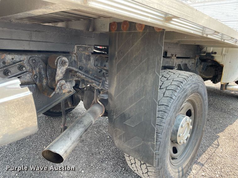 image for item DS8794 2012 Ford  F350 Super Duty XL  flatbed pickup truck