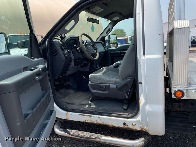 image for item DS8794 2012 Ford  F350 Super Duty XL  flatbed pickup truck