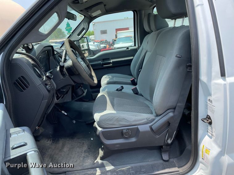 image for item DS8794 2012 Ford  F350 Super Duty XL  flatbed pickup truck