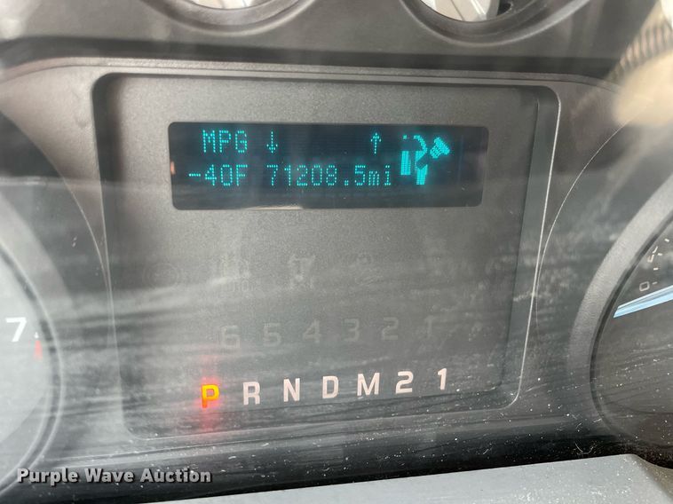 image for item DS8794 2012 Ford  F350 Super Duty XL  flatbed pickup truck