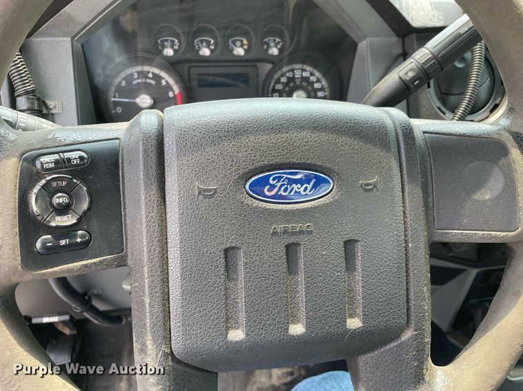 image for item DS8794 2012 Ford  F350 Super Duty XL  flatbed pickup truck