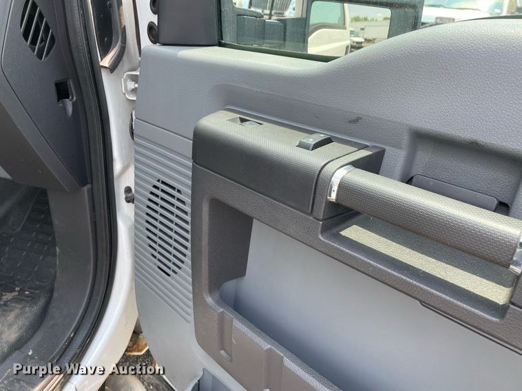 image for item DS8794 2012 Ford  F350 Super Duty XL  flatbed pickup truck