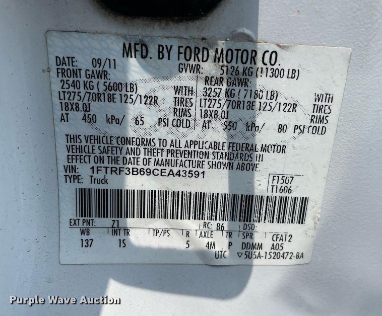 image for item DS8794 2012 Ford  F350 Super Duty XL  flatbed pickup truck