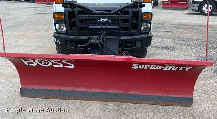 image for item DS8795 2010 Ford F250 Super Duty XL  SuperCab flatbed pickup truck