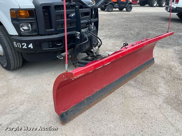 image for item DS8795 2010 Ford F250 Super Duty XL  SuperCab flatbed pickup truck