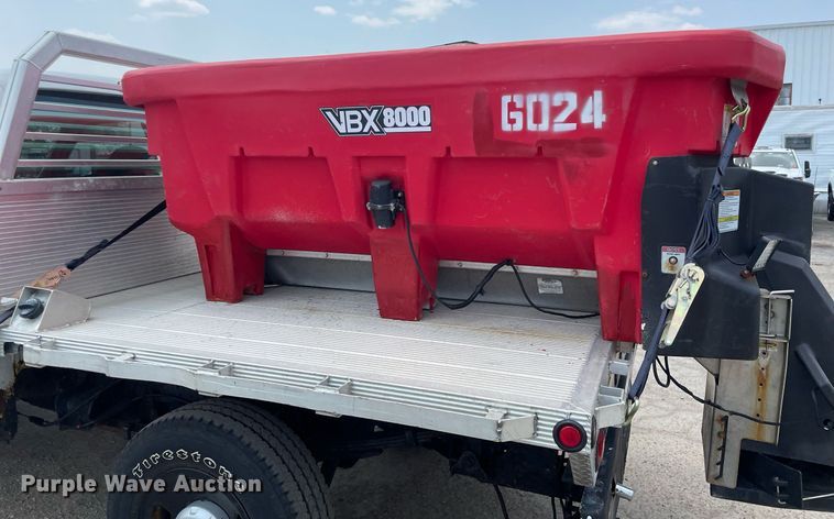 image for item DS8795 2010 Ford F250 Super Duty XL  SuperCab flatbed pickup truck