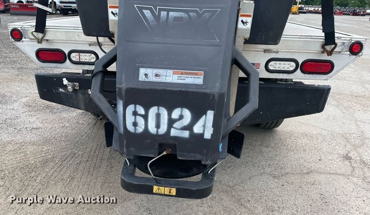 image for item DS8795 2010 Ford F250 Super Duty XL  SuperCab flatbed pickup truck