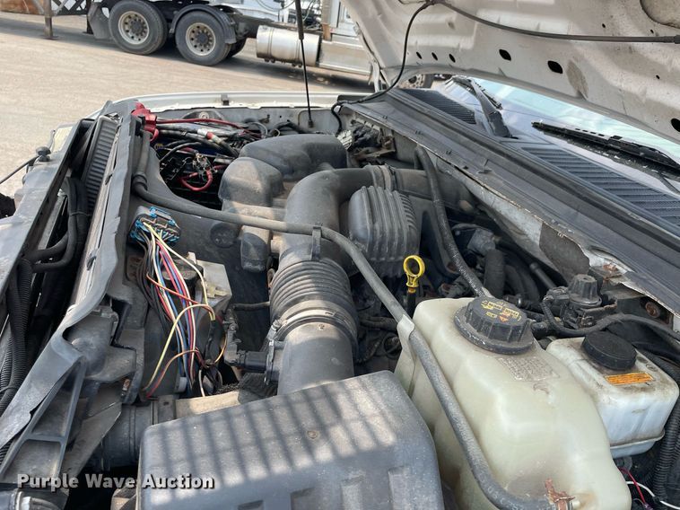 image for item DS8795 2010 Ford F250 Super Duty XL  SuperCab flatbed pickup truck