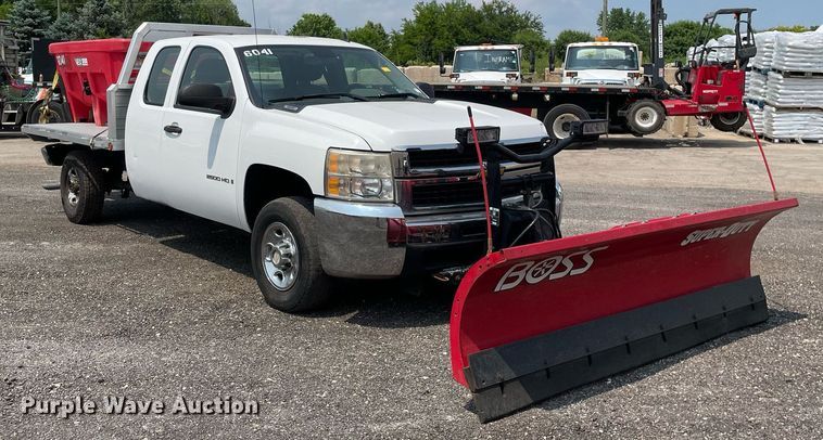 image for item DS8797 2008 Chevrolet 2500HD  Ext. Cab flatbed pickup truck