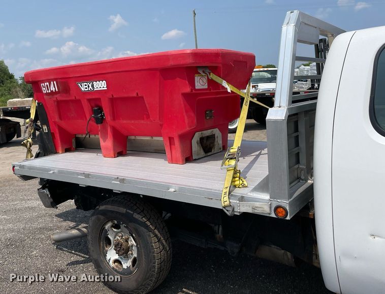 image for item DS8797 2008 Chevrolet 2500HD  Ext. Cab flatbed pickup truck